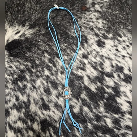 NWT Western Concho Bolo tie necklace Turquoise teal Leather - Picture 2 of 4